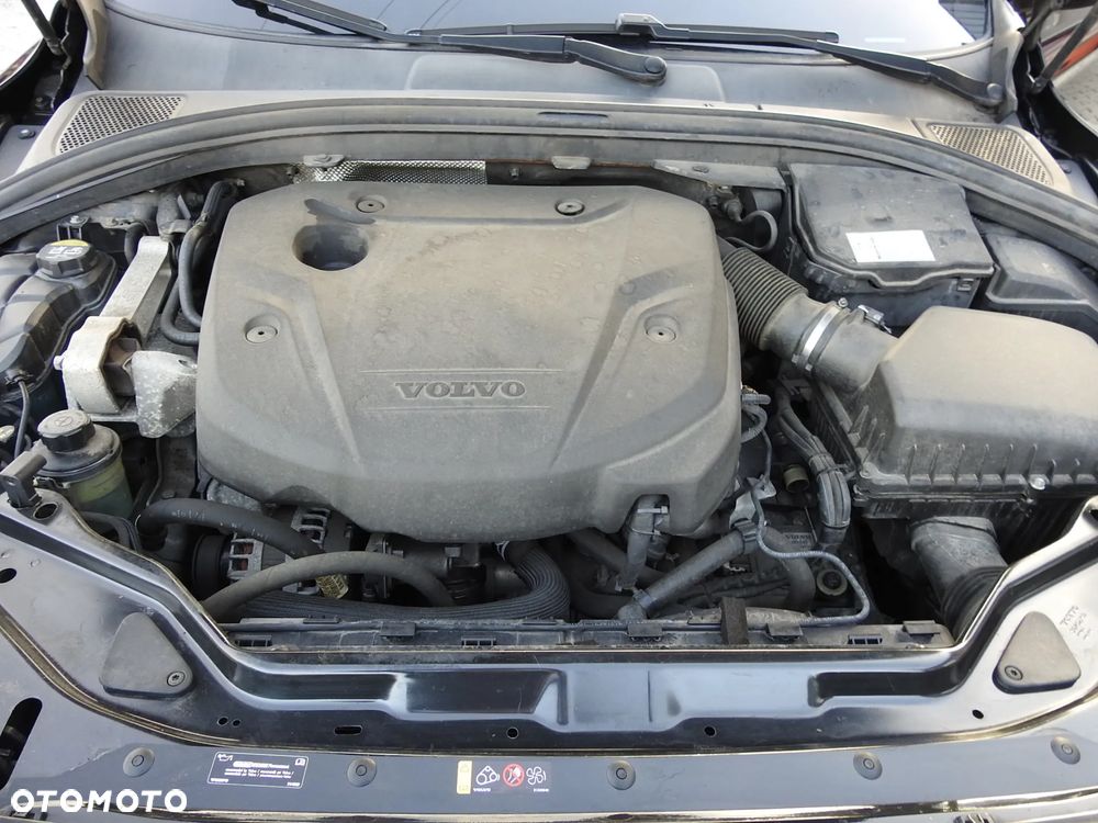 Volvo XC 60 D4 Drive-E R-Design Momentum - 38