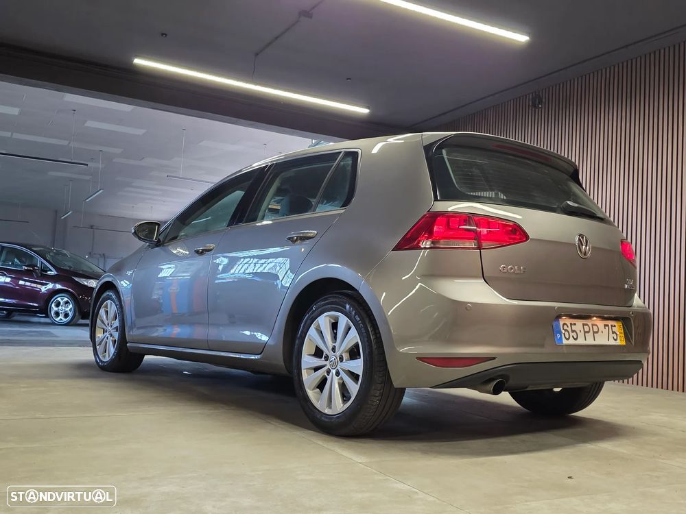 VW Golf 1.6 TDi BlueMotion Trendline - 13