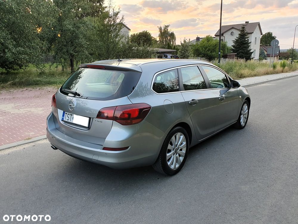 Opel Astra 2.0 CDTI Exklusiv - 5