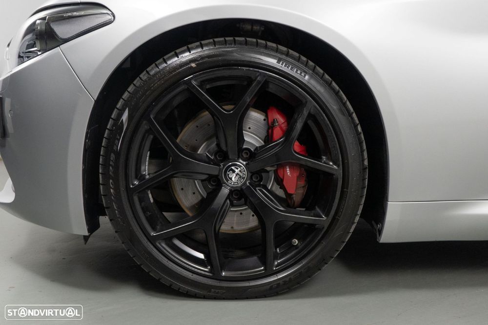 Alfa Romeo Giulia 2.2 D Super AT8 - 17