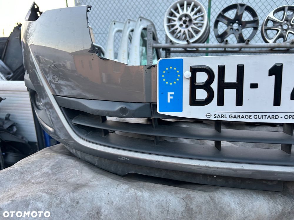 Opel Meriva B II kratka zderzaka halogen kratka środkowa - 5