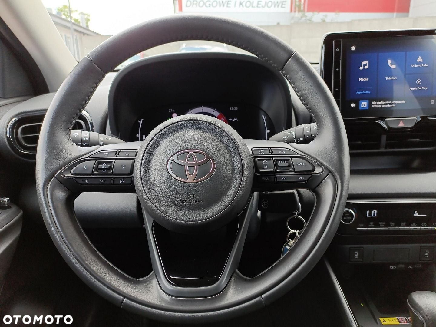 Toyota Yaris - 17