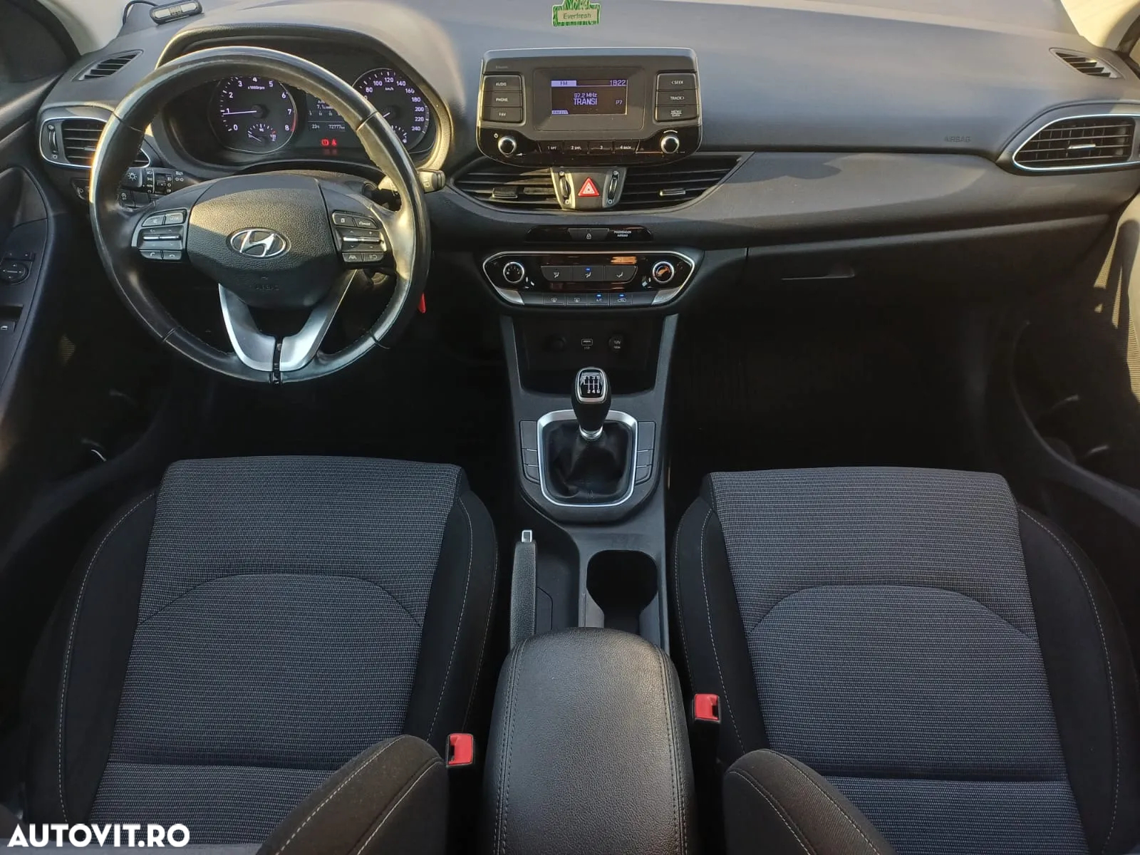 Hyundai i30 1.5 110CP 5DR M/T Comfort - 16
