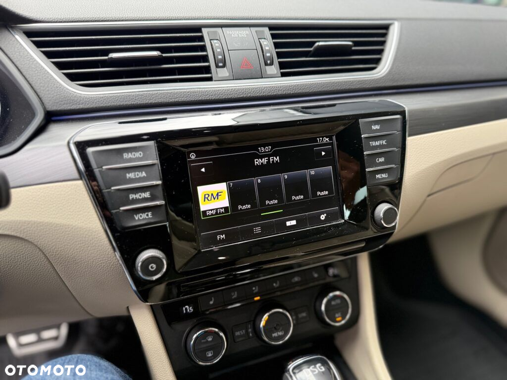 Skoda Superb 2.0 TDI Style DSG - 29