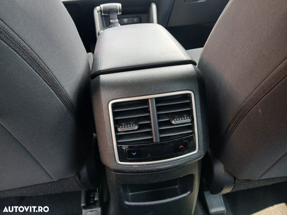 Kia Sportage 1.6 T-GDI HEV 6AT 4x2 Style - 21