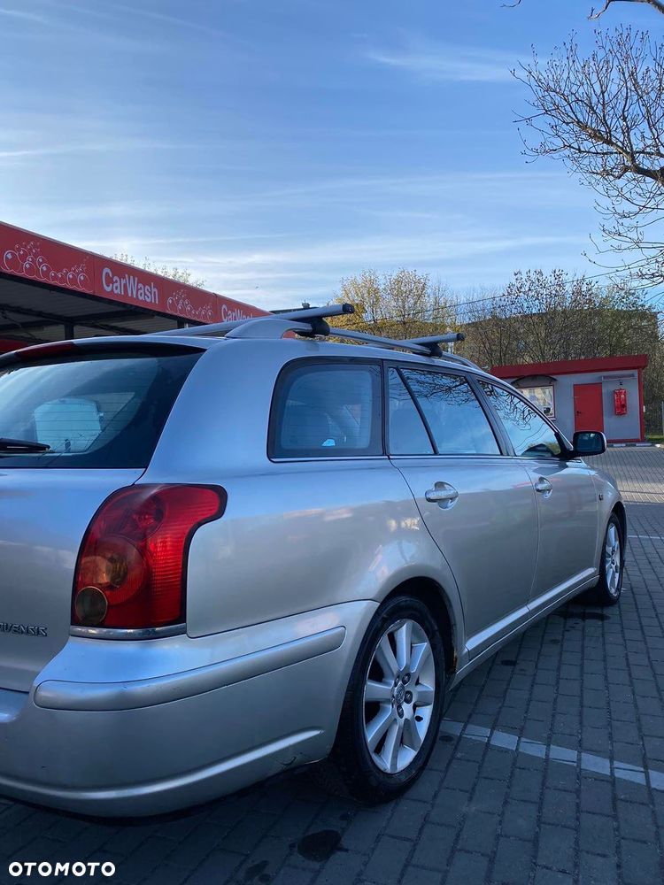 Toyota Avensis - 3