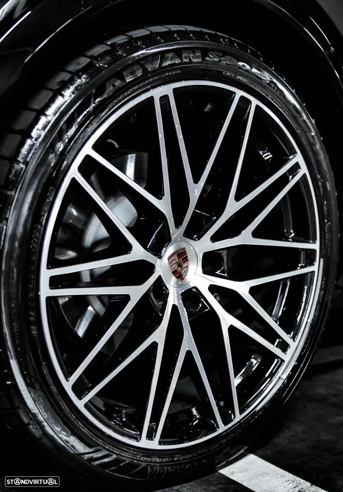Porsche Cayenne Coupé E-Hybrid - 7