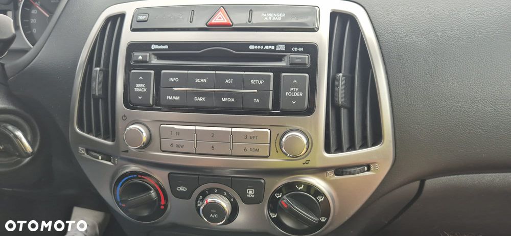 Hyundai i20 1.2 Intro Edition - 17