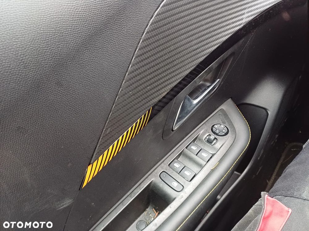 Peugeot 208 PureTech 100 EAT8 GT Pack - 14