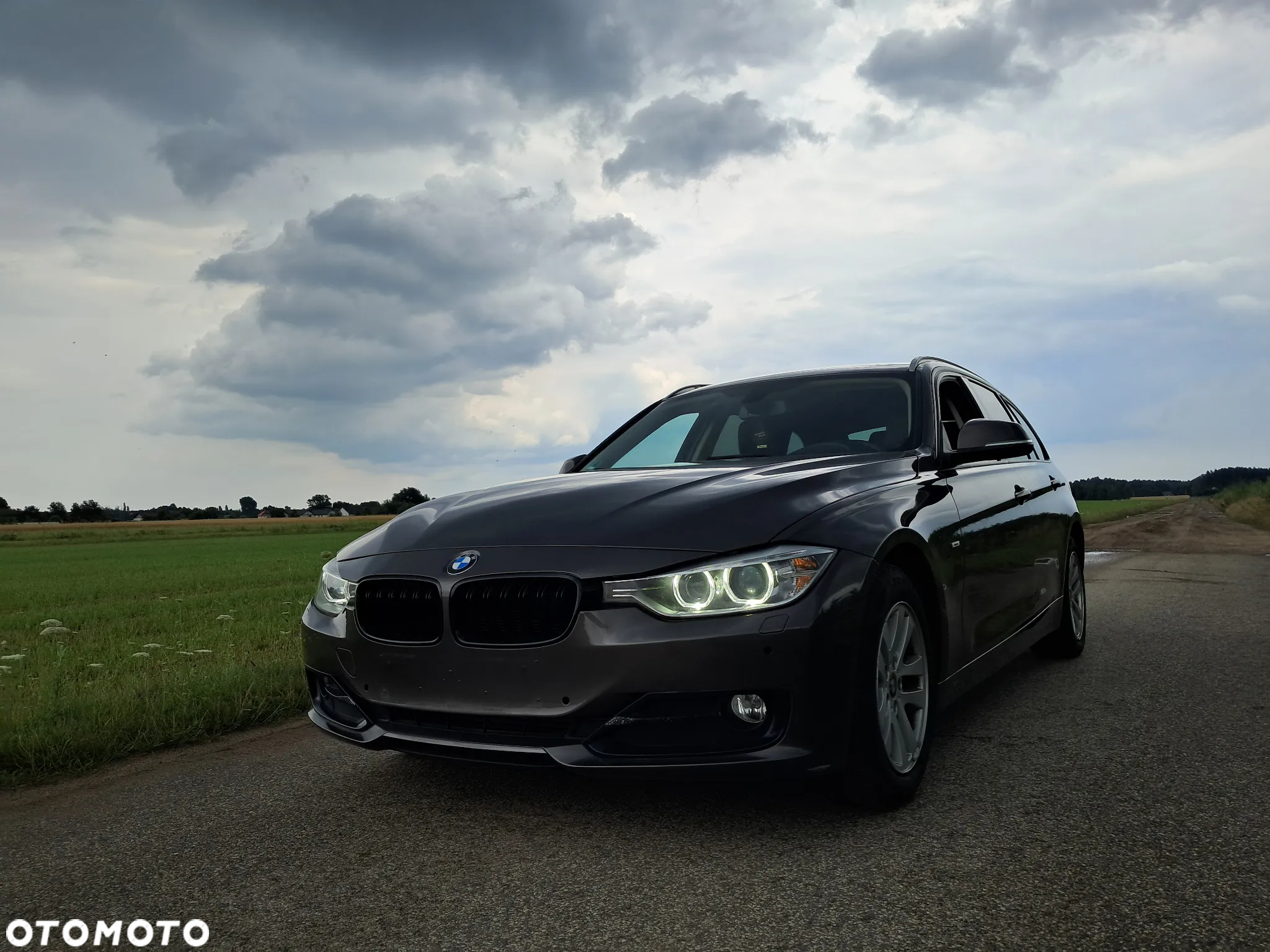 BMW Seria 3 318d Touring Modern Line - 2