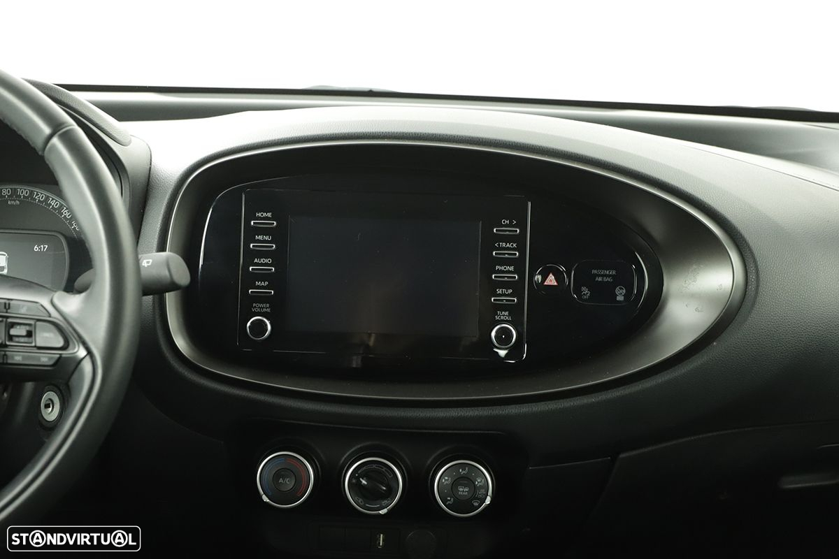 Toyota Aygo 1.0 X-Play - 9