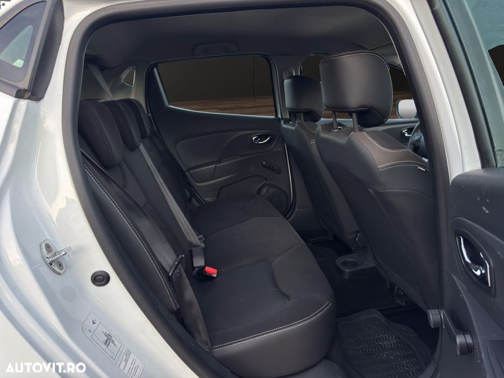 Renault Clio - 11