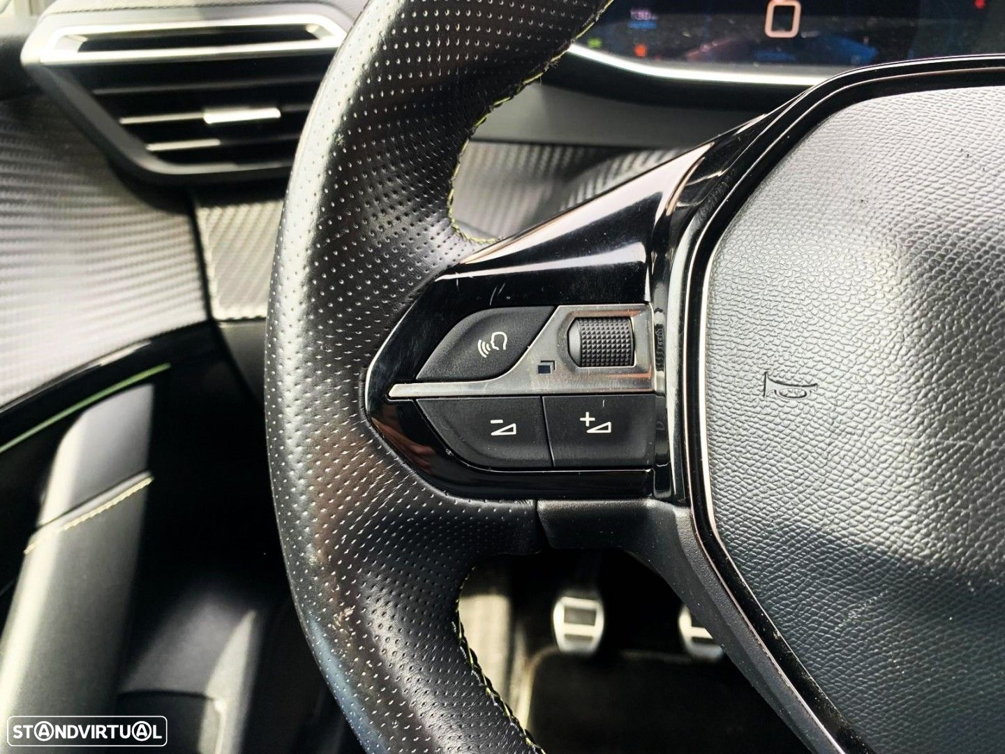 Peugeot 208 1.5 BlueHDi GT Line - 30