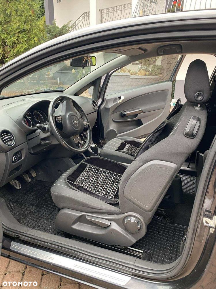 Opel Corsa 1.2 16V Essentia - 5