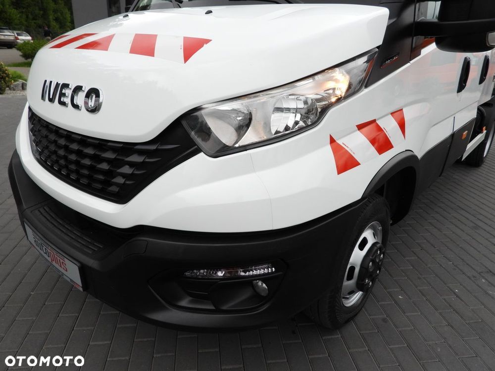 Iveco DAILY 35C16 WYWROTKA PODWÓJNA KABINA DOKA 6 MIEJSC TEMPOMAT NAWIGACJA BLIŹNIACZE KOŁA KLIMATYZACJA HDS - 25