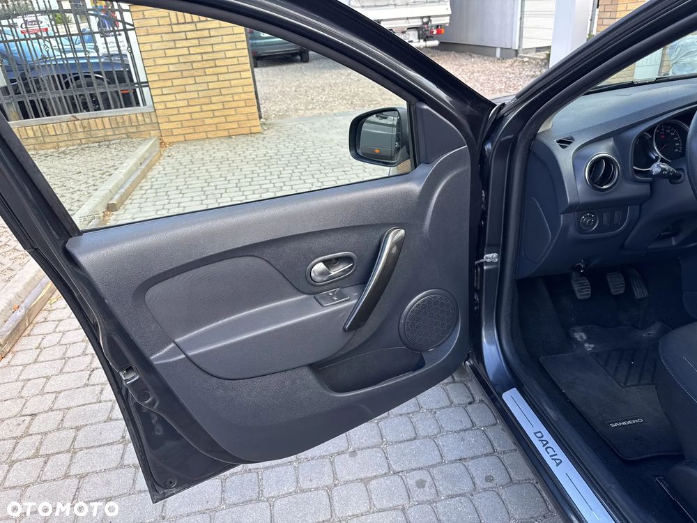 Dacia Sandero 1.2 16V Laureate EU6 - 10