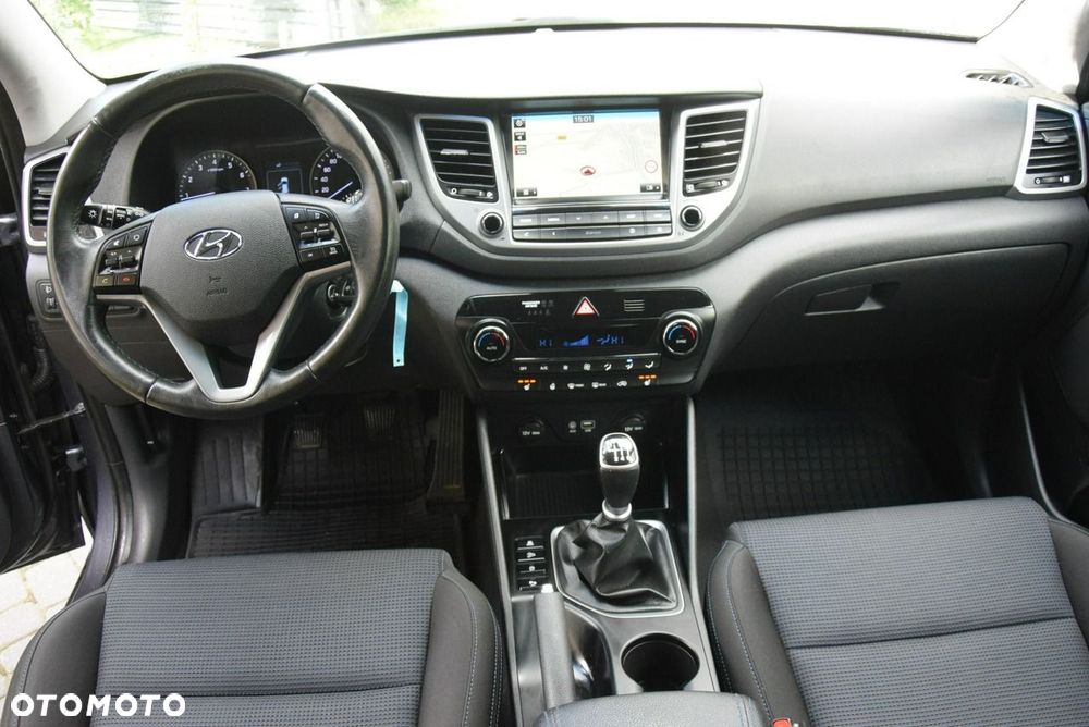 Hyundai Tucson blue 1.6 GDi 2WD Intro Edition - 28