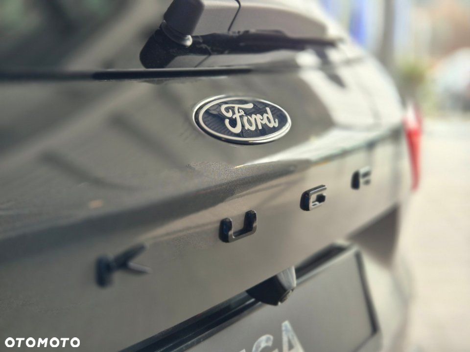 Ford Kuga - 10