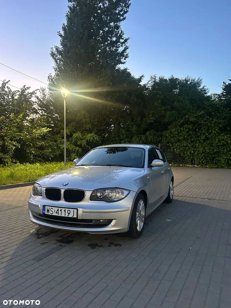 BMW Seria 1 120d DPF Edition Sport - 1
