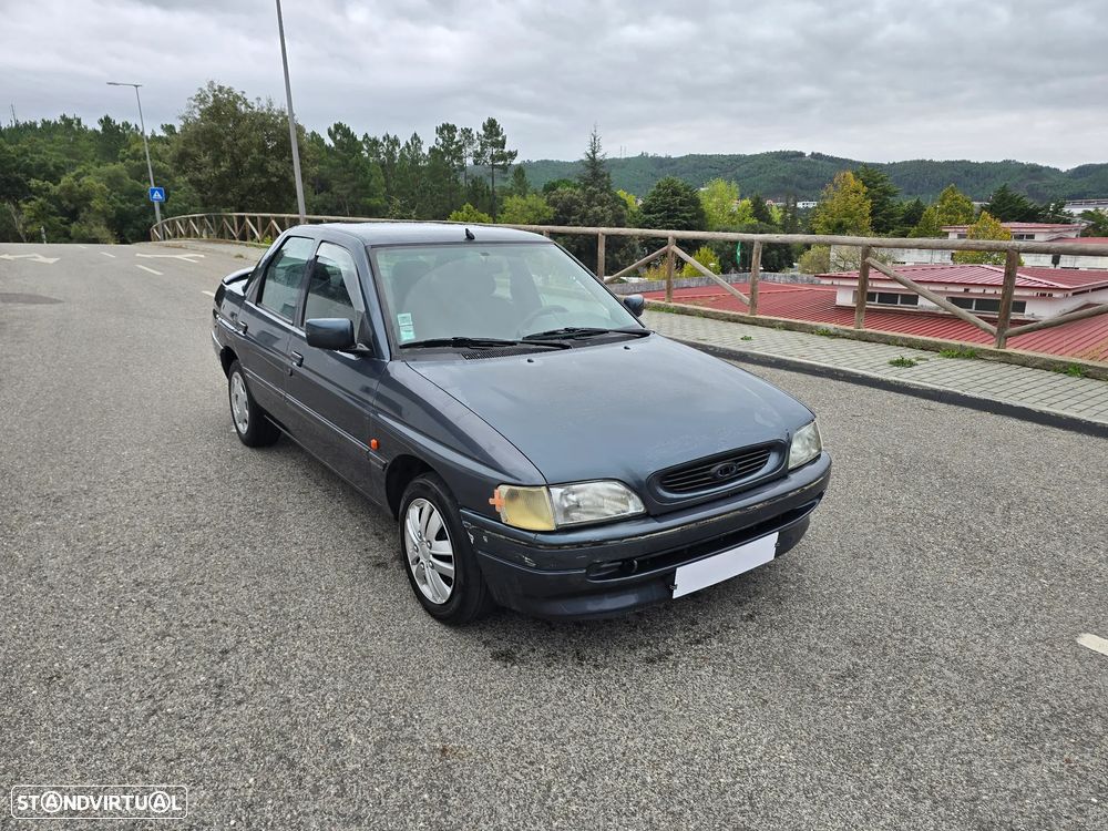 Ford Orion 1.8 Ghia D - 2