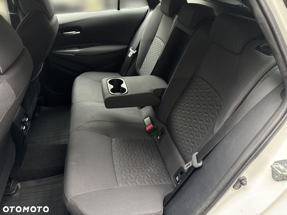 Toyota Corolla 2.0 Hybrid Comfort - 12