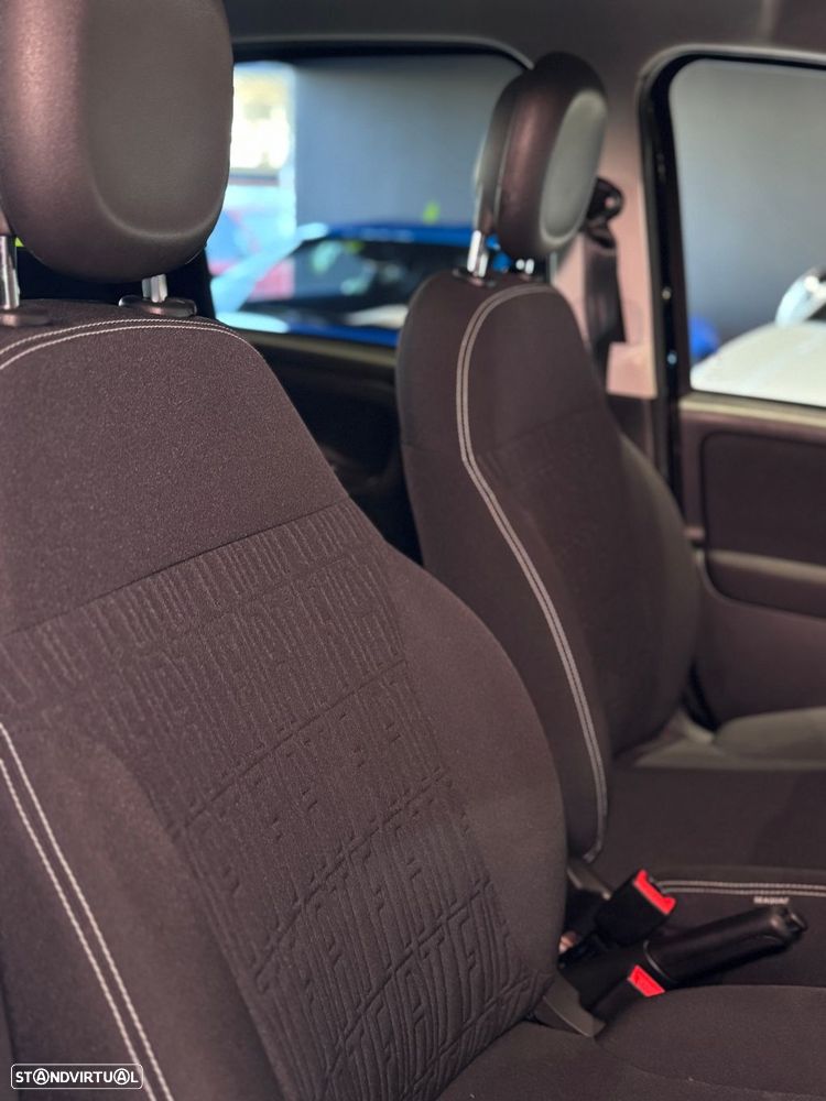 Fiat Panda 1.0 Hybrid City Cross - 35