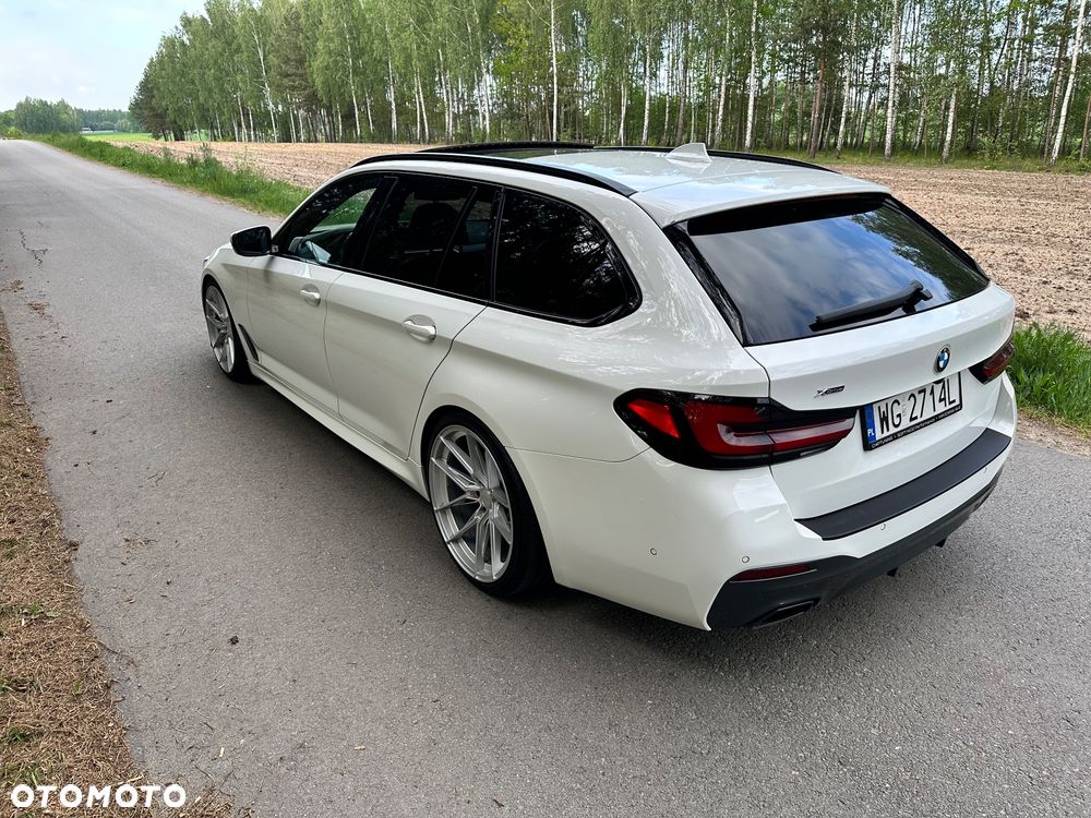 BMW Seria 5 540d xDrive mHEV M Sport sport - 4