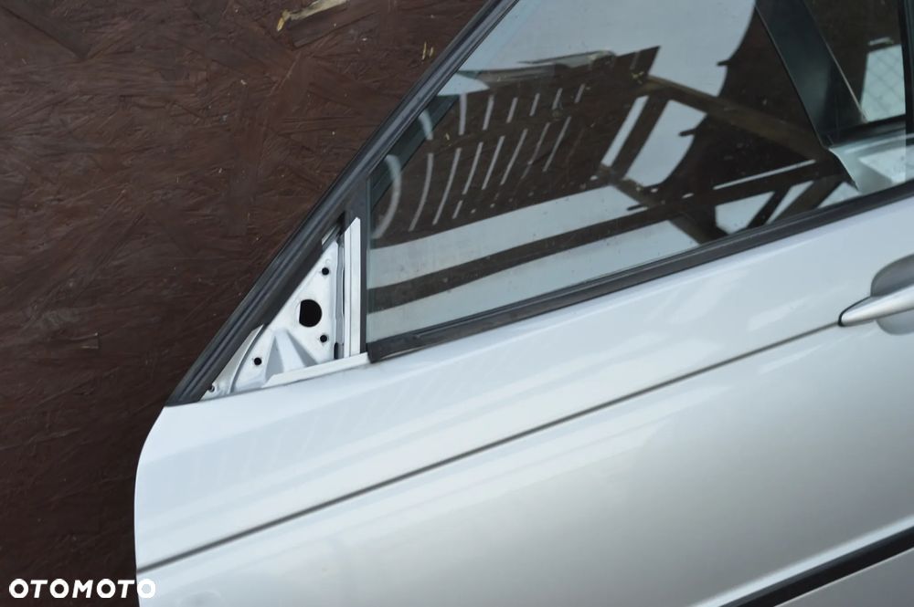 BMW E46 SEDAN / TOURING / KOMBI ORYGINALNE KOMPLETNE DRZWI PRZEDNIE LEWE / PRAWE EUROPA W KOLORZE TITANSILBER 354/7 O NR. 41 51 7 034 151 / 41 51 7 034 152 OEM W DOBRYM STANIE - 5