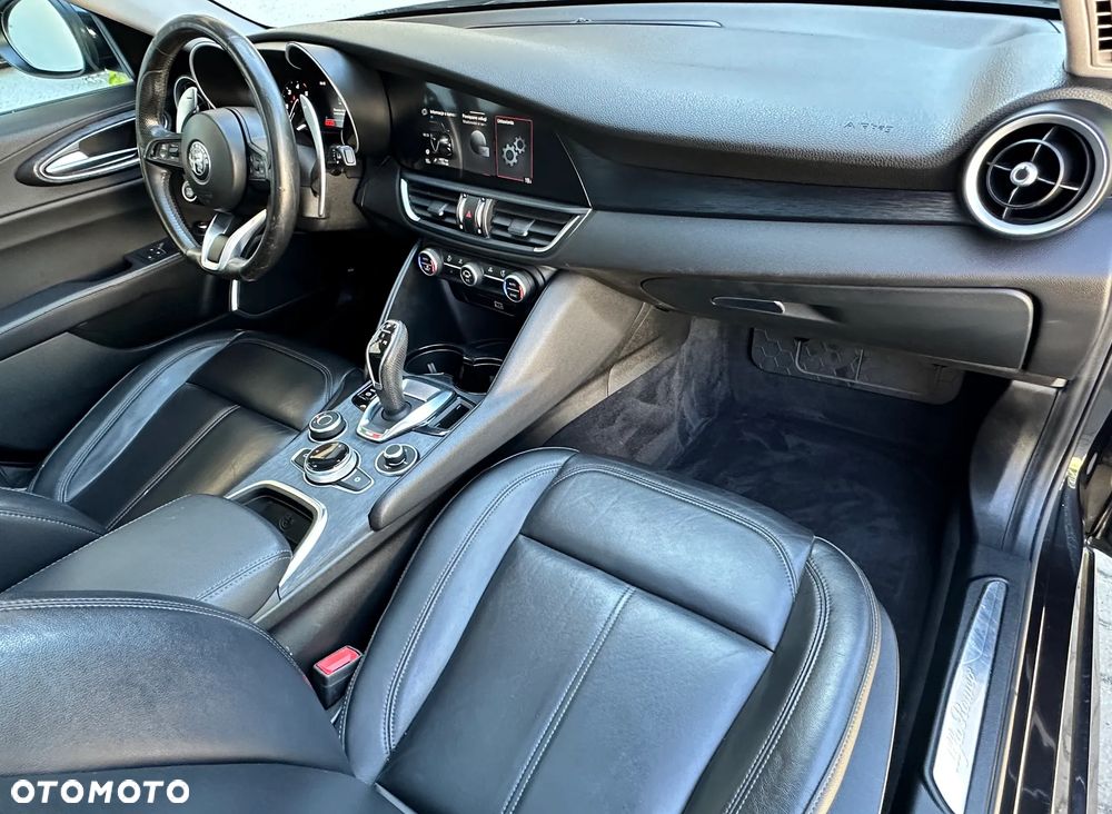 Alfa Romeo Giulia 2.2 D Turbo Super - 5