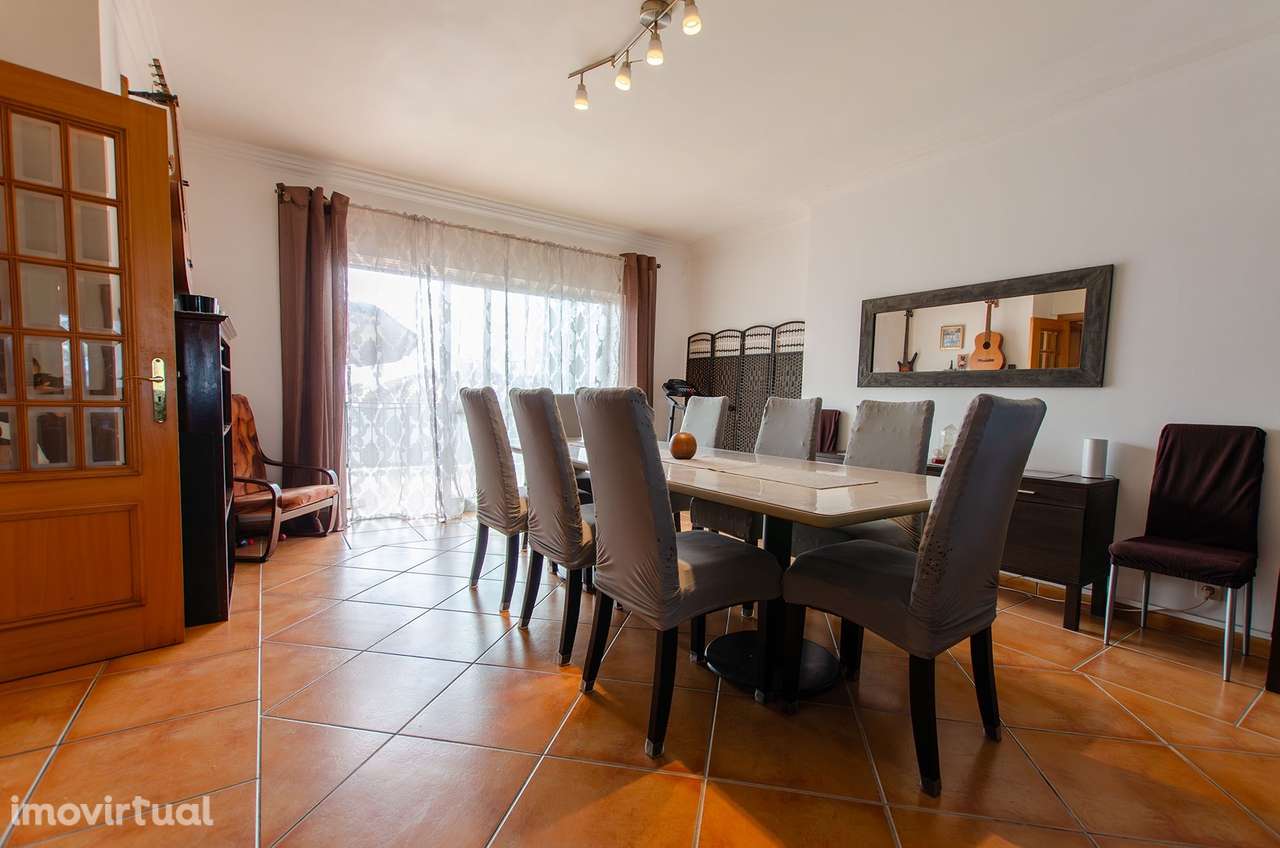 Duplex T3+2 com Vista Mar – Ericeira | A 500m da Praia - Grande imagem: 3/43