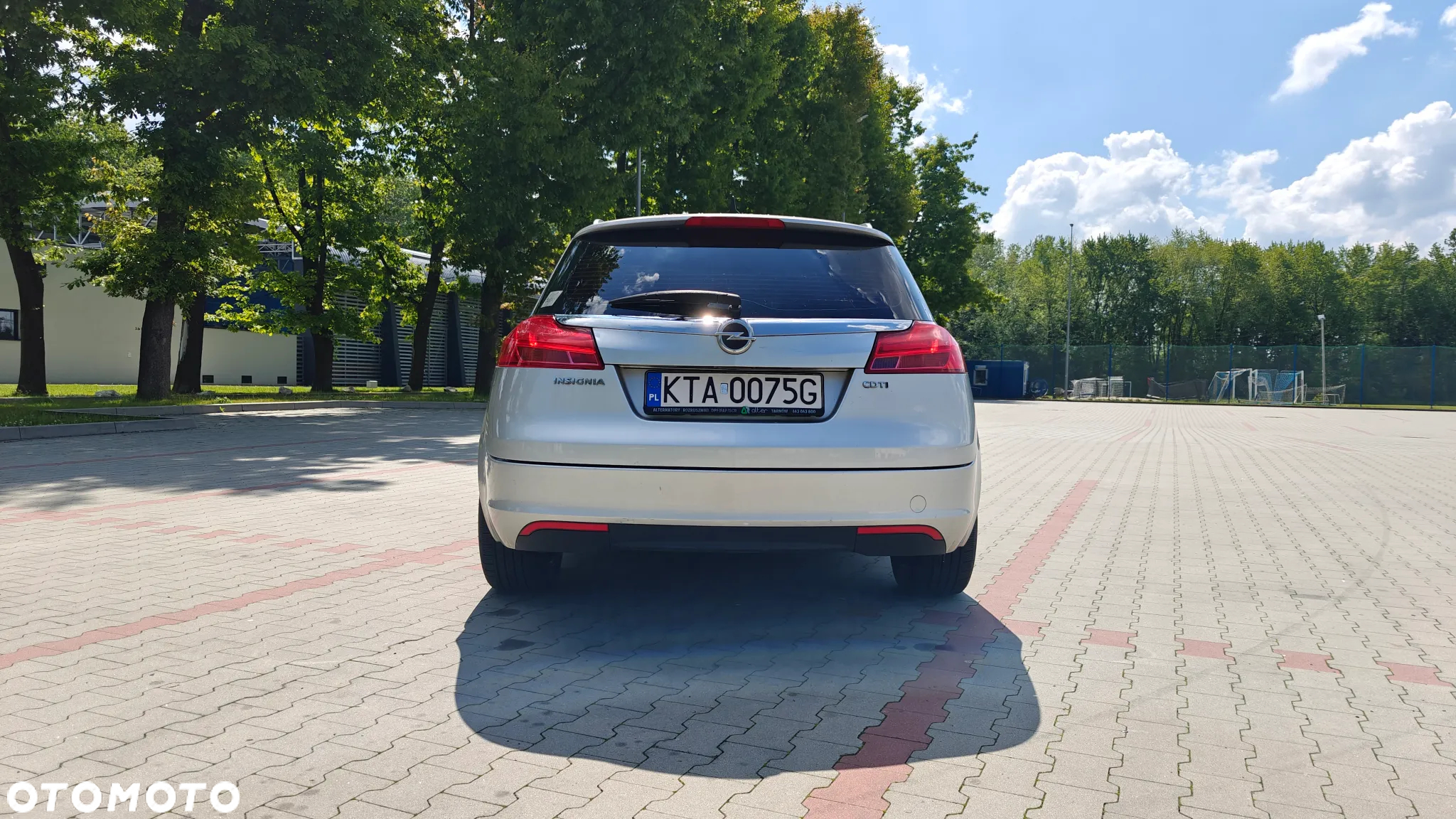Opel Insignia 2.0 CDTI - 8
