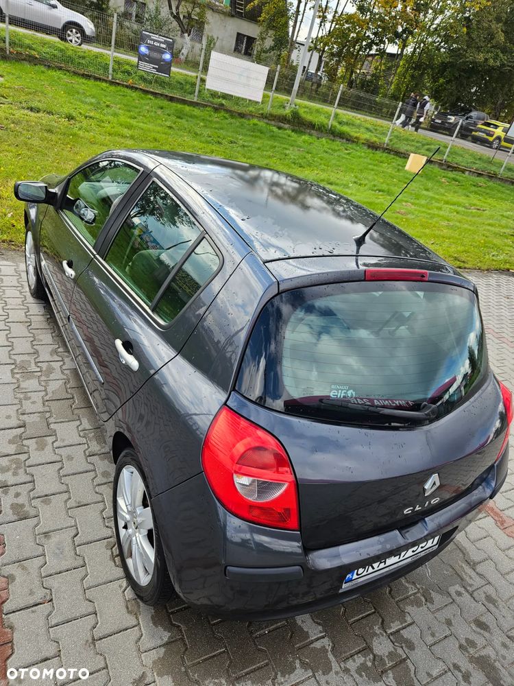 Renault Clio - 5
