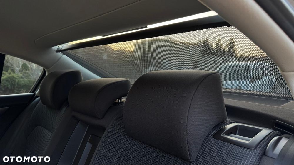 Volkswagen Passat 2.0 TDI Comfortline - 7