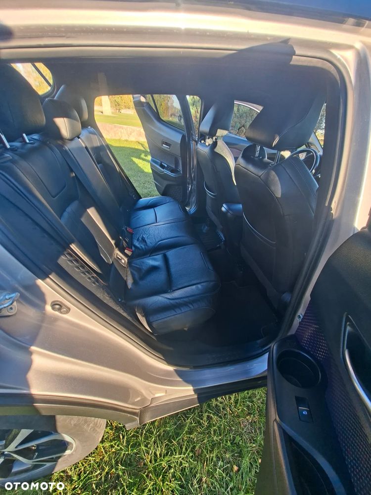 Toyota C-HR 1.8 Hybrid Prestige - 11