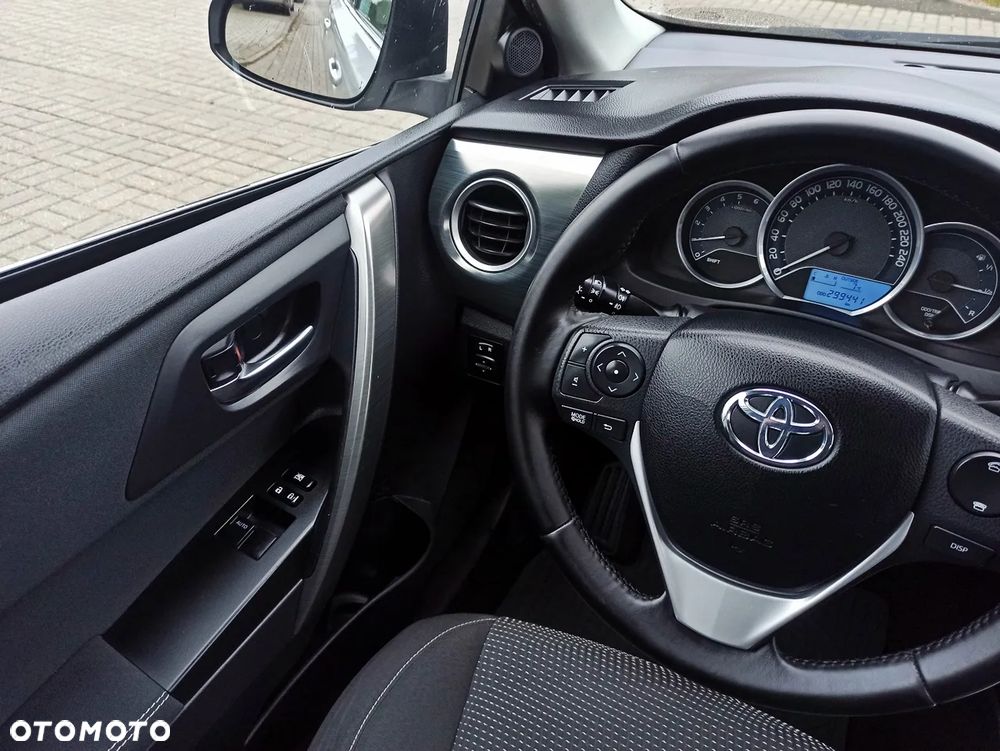 Toyota Auris 1.4 D-4D Business Edition - 15
