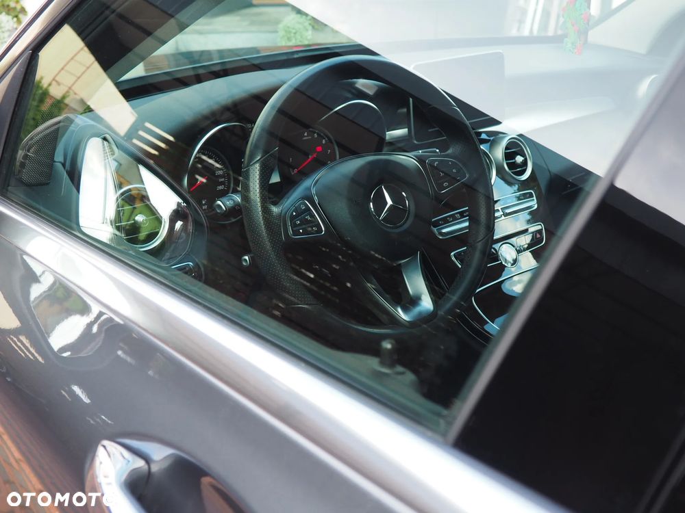 Mercedes-Benz Klasa C 200 9G-TRONIC - 13