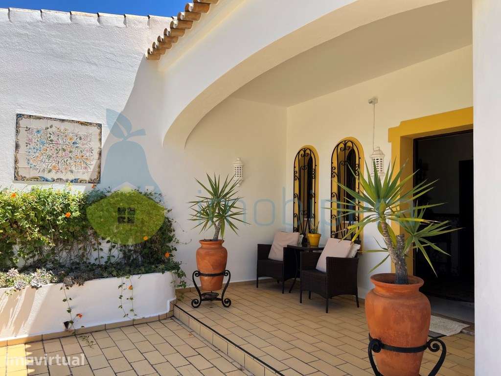 SOBERBA MORADIA T6 COM CASA DE HOSPEDES EM ANEXO - Grande imagem: 4/60