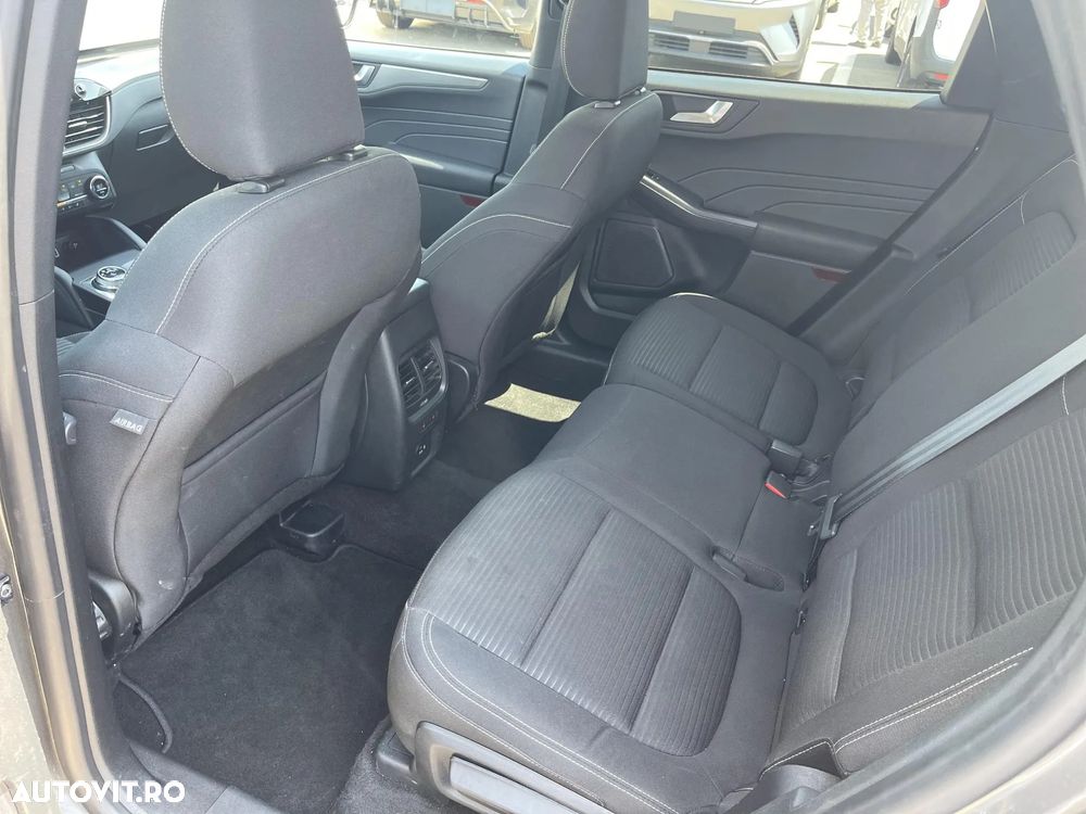 Ford Kuga - 21