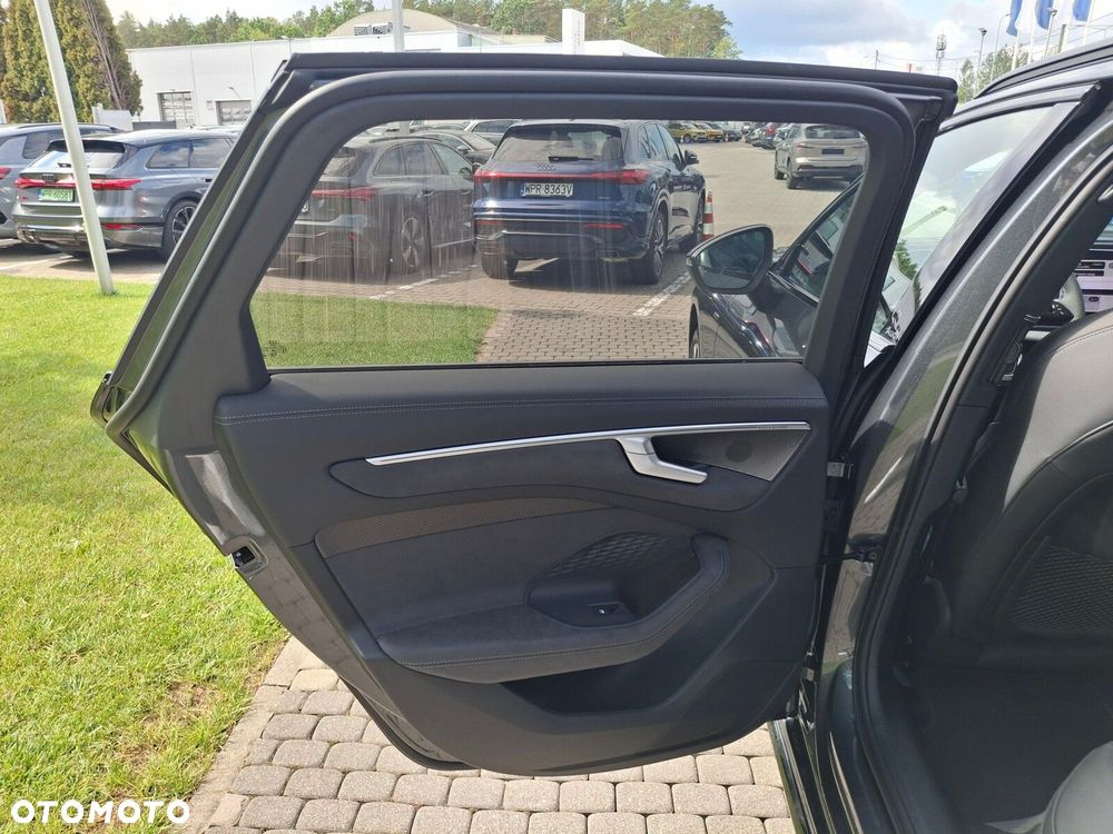 Audi A6 Avant - 24