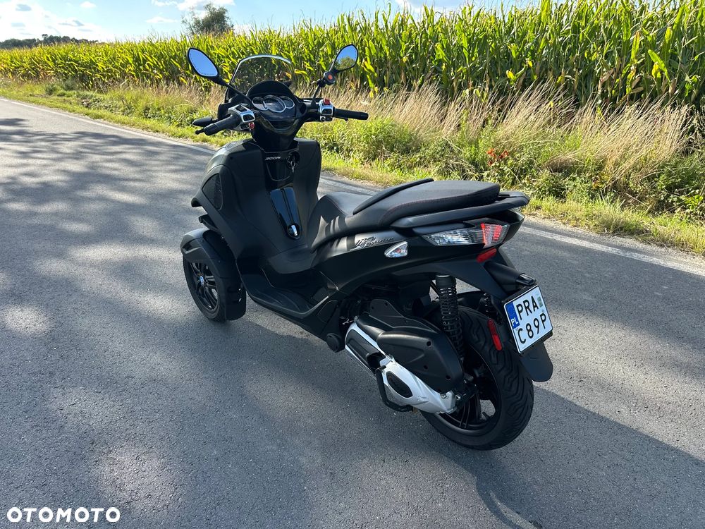 Piaggio MP-3 - 9