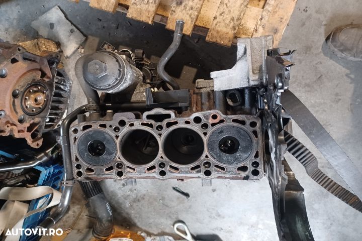 Bloc motor ambielat 2.0 BKP 2.0 BKP Volkswagen VW Passat B6 [2005 - 2 - 1
