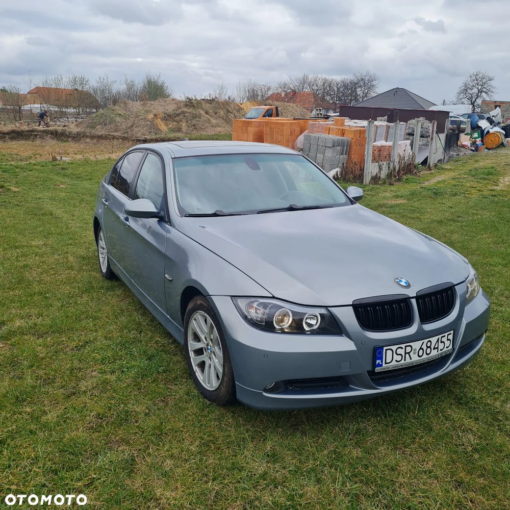 BMW Seria 3 320i - 2