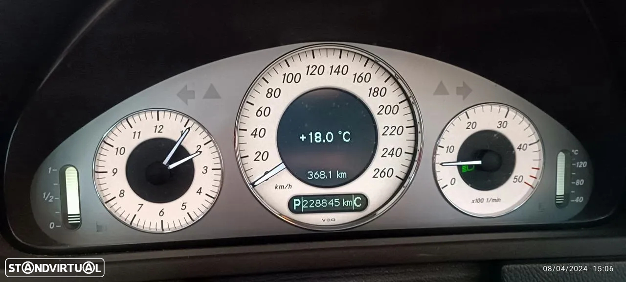 Mercedes-Benz CLK 320 CDi Avantgarde Aut. - 35