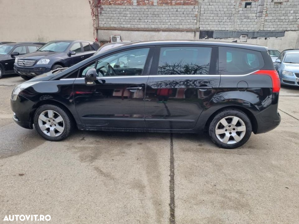 Peugeot 5008 HDI FAP 110 Allure - 16