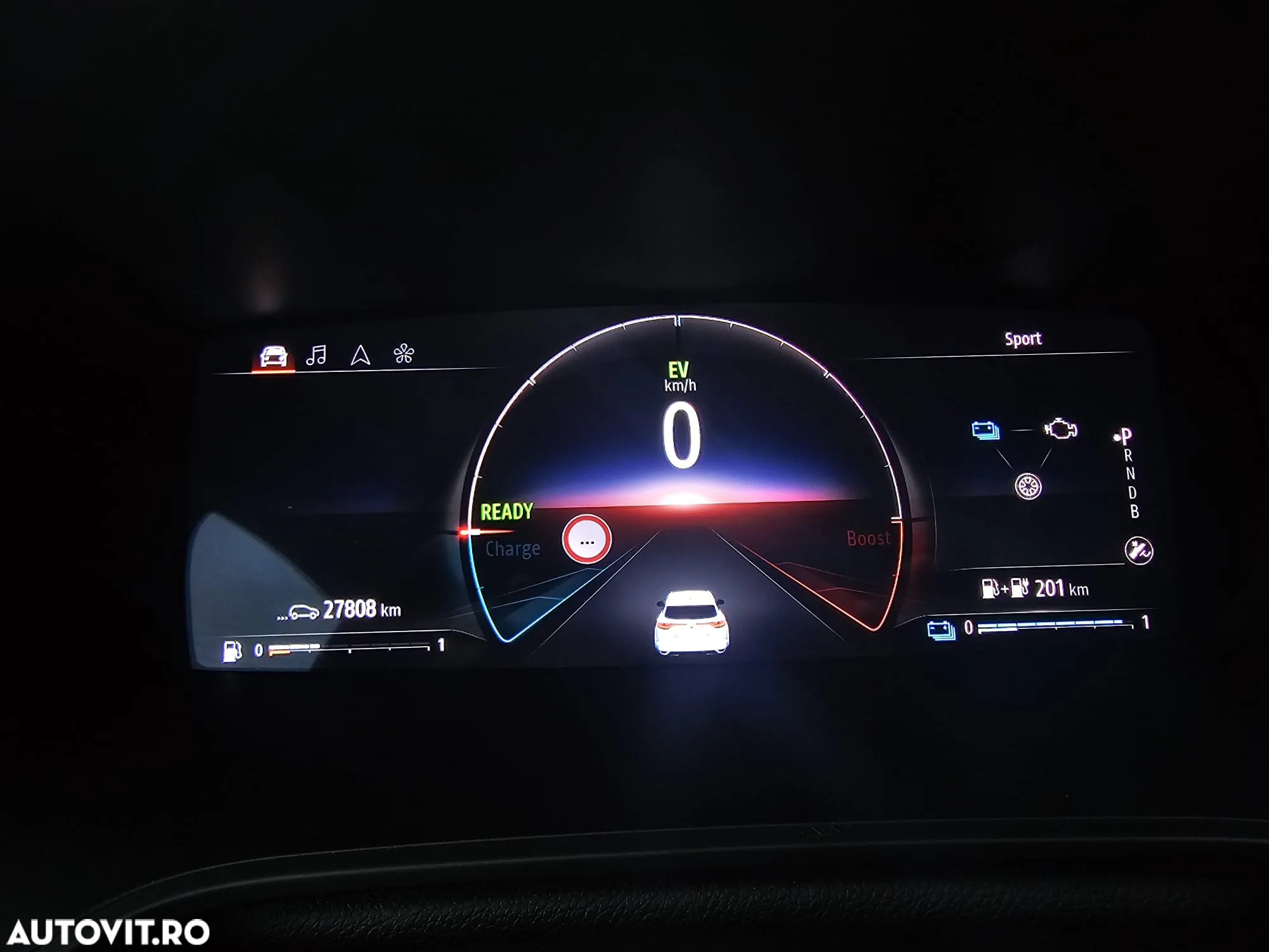 Renault Megane Grandtour E-TECH Plug-in 160 BUSINESS EDITION - 17