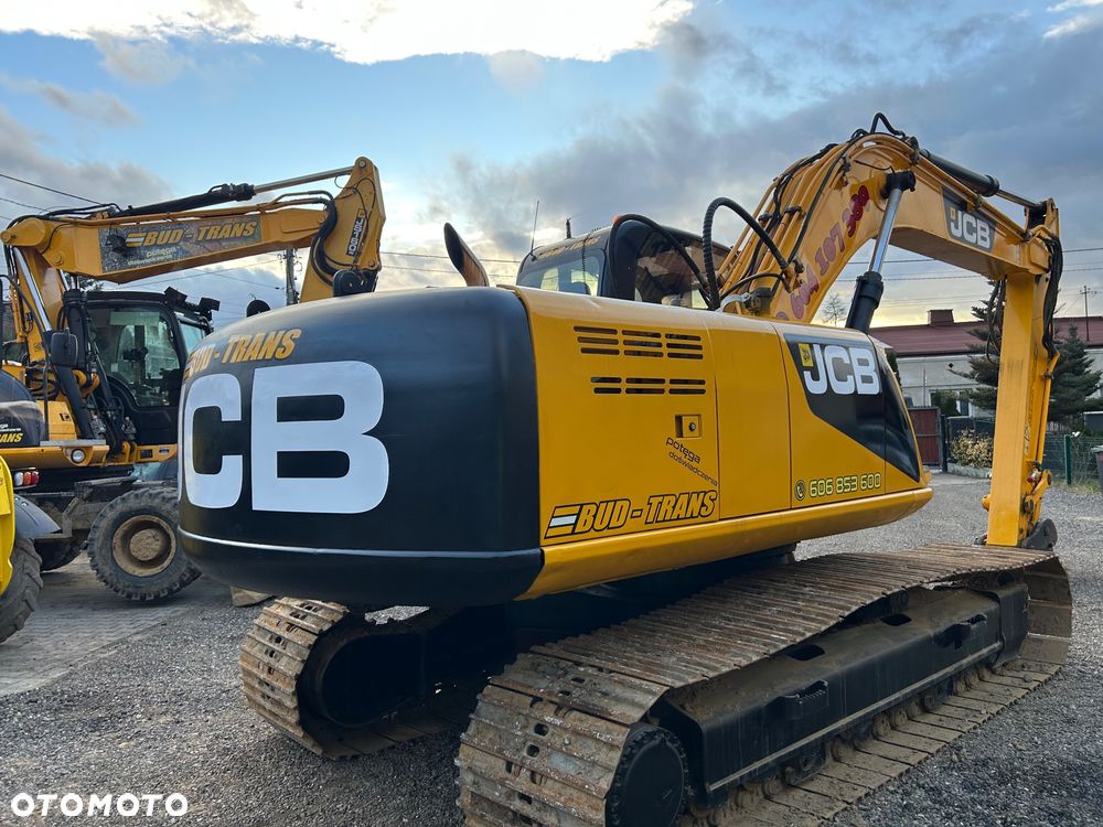 JCB JS220 - 9