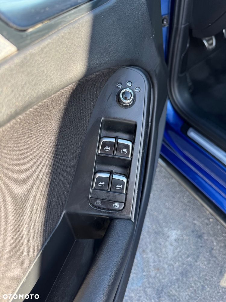 Audi A4 Avant 2.0 TDI - 12