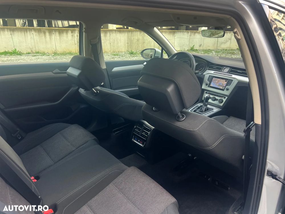 Volkswagen Passat Variant 2.0 TDI DSG (BlueMotion Technology) Highline - 19