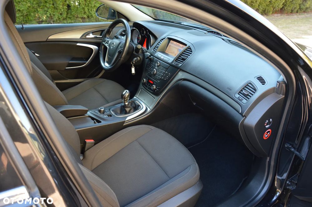 Opel Insignia - 36