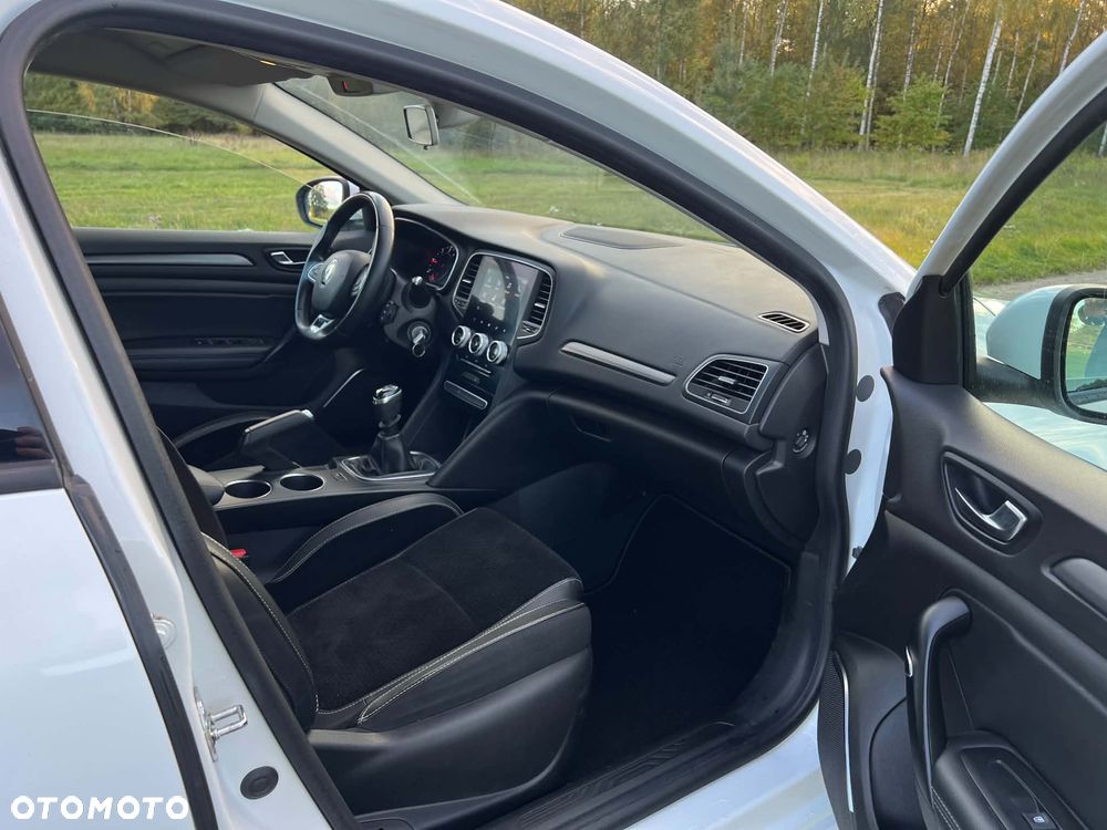 Renault Megane 1.5 Blue dCi Intens - 6